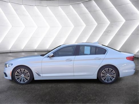 Used 2019 BMW 530i xDrive w/ Convenience Package AWD/4WD image 6