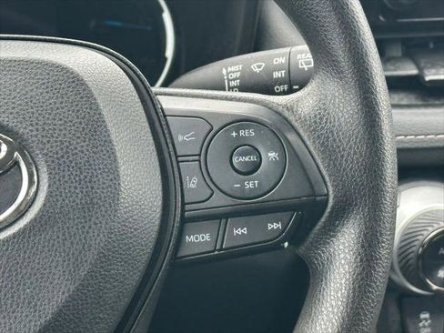 Certified 2024 Toyota RAV4 LE AWD/4WD image 21