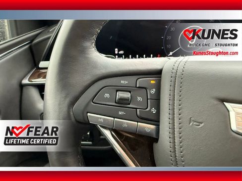 Used 2022 Cadillac Escalade Sport Platinum image 11