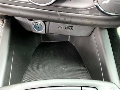 Used 2024 Chevrolet Trax RS FWD image 26