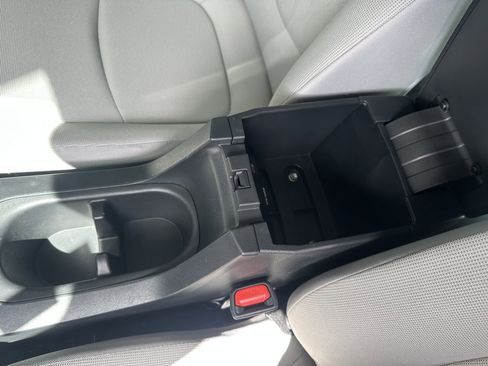 Used 2023 Toyota Corolla Cross L image 26