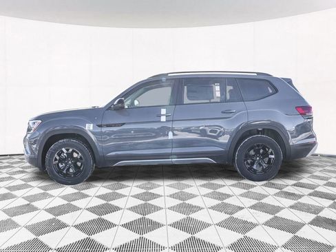 New 2026 Volkswagen Atlas Peak Edition image 19