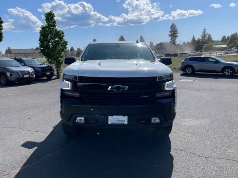 Used 2021 Chevrolet Silverado 1500 LT Trail Boss w/ Bed Protection Package AWD/4WD image 8