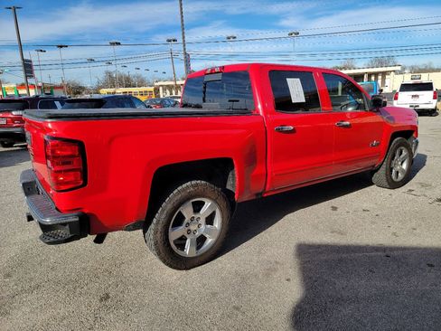 Used 2018 Chevrolet Silverado 1500 LT w/ Texas Edition image 6