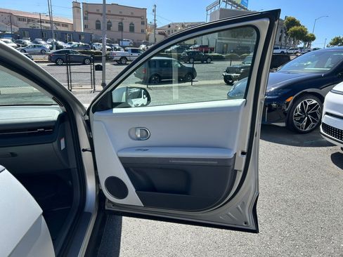 Used 2023 Hyundai Ioniq 5 SEL RWD image 35