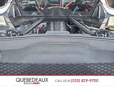 Used 2025 Chevrolet Corvette Stingray Preferred Cpe w/ Z51 Performance Package RWD image 9