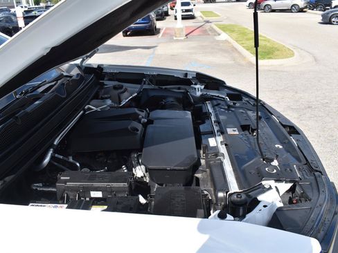 Used 2025 Chevrolet Colorado W/T RWD image 21