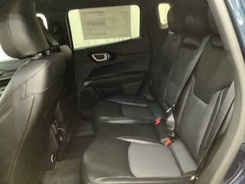 New 2026 Jeep Compass Latitude AWD/4WD image 22