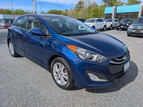 Used 2013 Hyundai Elantra GT FWD image 9