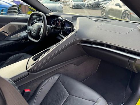 Used 2023 Chevrolet Corvette Stingray Preferred Cpe w/ 2LT image 18