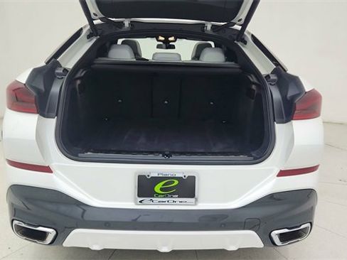 Used 2025 BMW X6 xDrive40i image 14