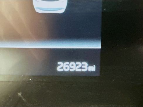 Used 2025 Kia Sportage LX image 19