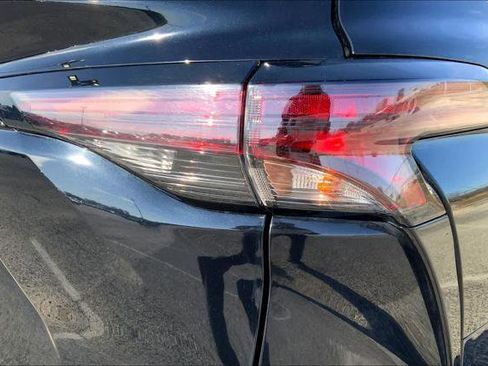 Certified 2025 Toyota Sienna LE image 34