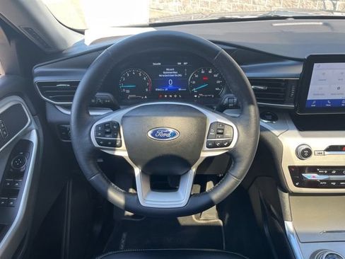 Certified 2023 Ford Explorer XLT w/ Equipment Group 202A AWD/4WD image 64