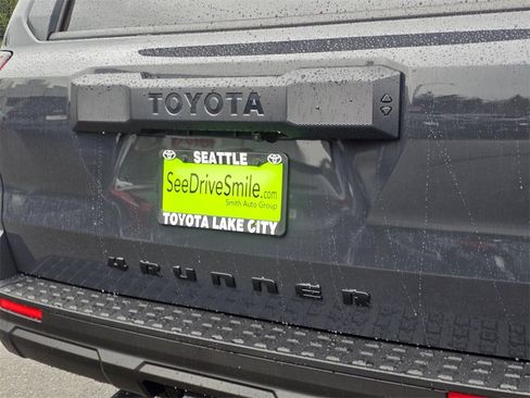 New 2026 Toyota 4Runner SR5 image 14