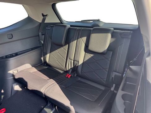 New 2026 Volkswagen Atlas SE FWD image 12