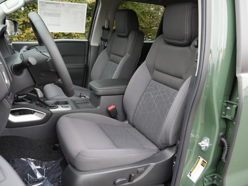 New 2026 Nissan Frontier SV image 29