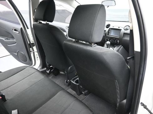 Used 2013 MAZDA MAZDA2 Sport FWD image 21