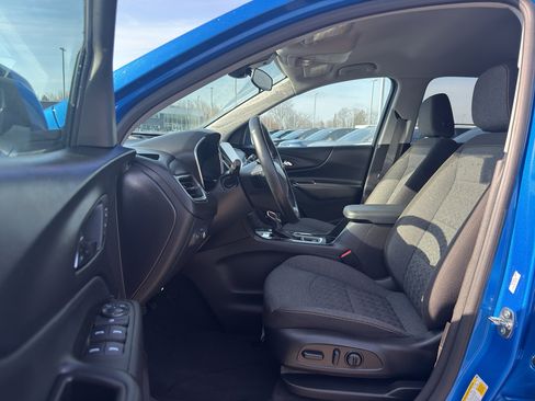 Used 2024 Chevrolet Equinox LT AWD/4WD image 11
