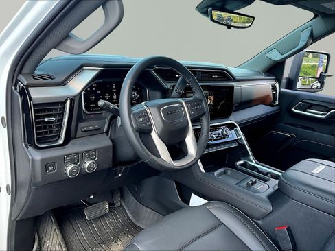Used 2026 GMC Sierra 2500 Denali w/ Denali Reserve Package AWD/4WD image 18