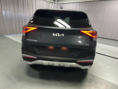 Used 2024 Kia Sportage LX AWD/4WD image 6