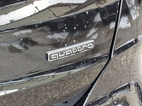 Certified 2025 Audi Q3 2.0T Premium Plus w/ Premium Plus Package image 33