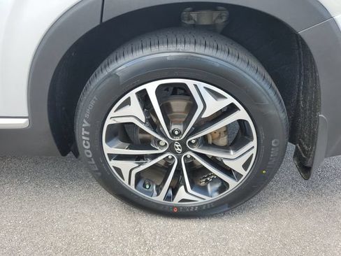 Used 2019 Hyundai Santa Fe Limited FWD image 11