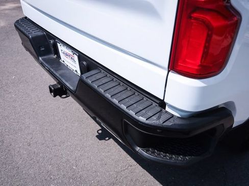 Used 2022 Chevrolet Silverado 1500 Custom Trail Boss w/ Safety Confidence Package AWD/4WD image 15