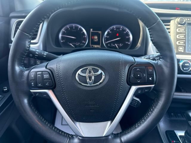 Used 2018 Toyota Highlander Limited Platinum AWD/4WD image 19