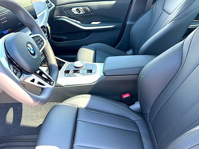 New 2026 BMW 330i Sedan w/ M Sport Package RWD image 40