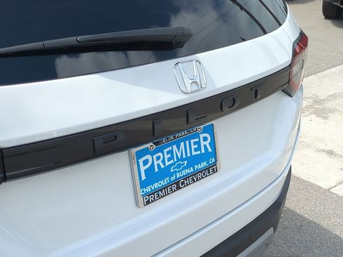 Used 2025 Honda Pilot EX-L image 30