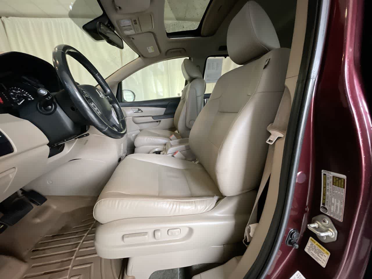 Used 2014 Honda Odyssey EX-L image 11