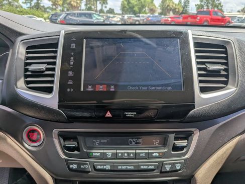 Used 2018 Honda Pilot EX-L image 25