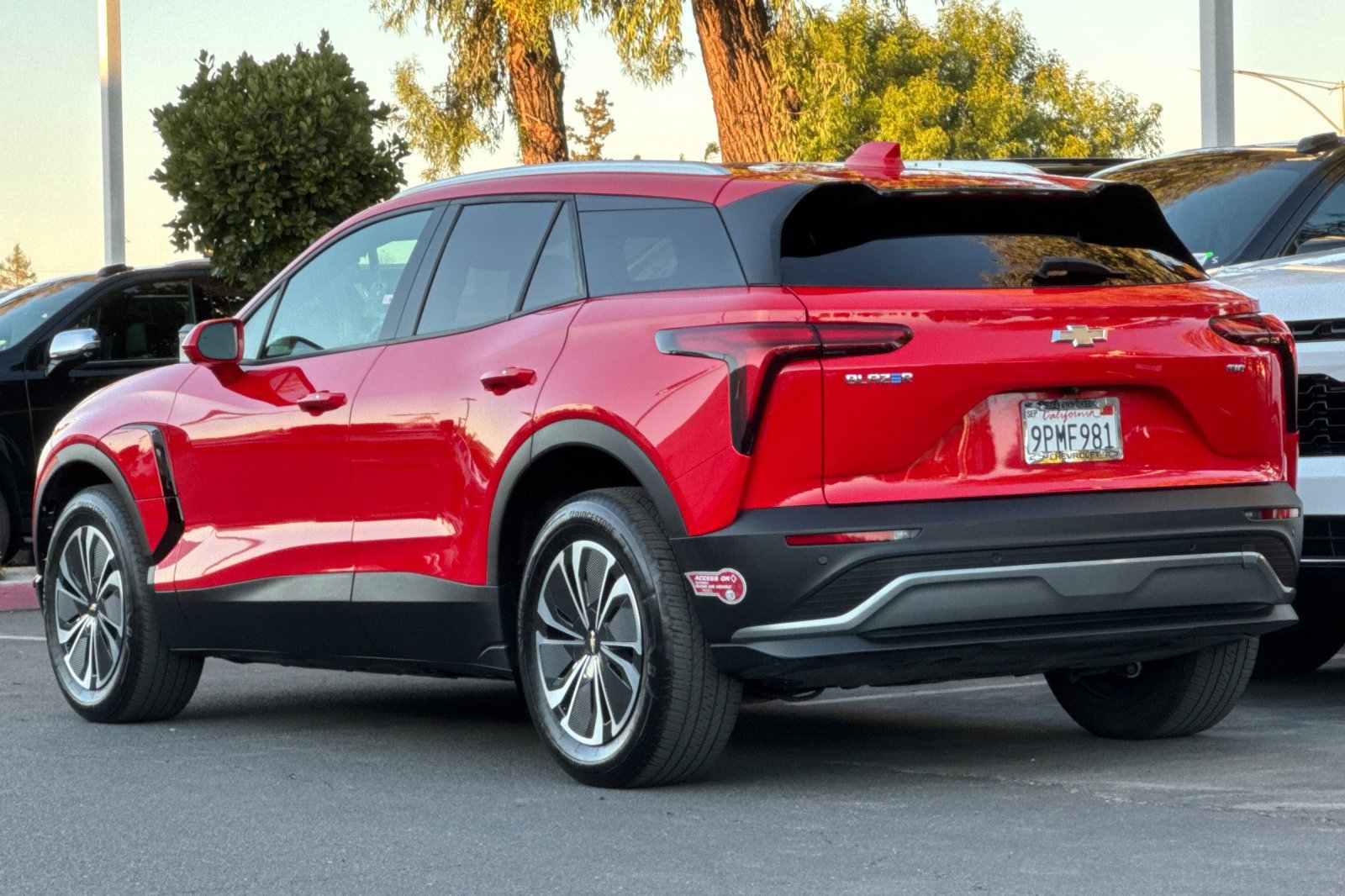 Used 2024 Chevrolet Blazer EV LT AWD/4WD image 7