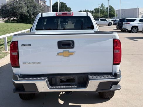 Used 2018 Chevrolet Colorado W/T w/ WT Convenience Package RWD image 5