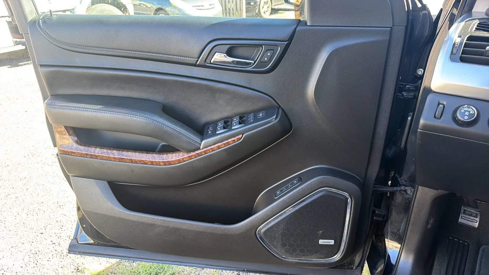 Used 2018 Chevrolet Tahoe Premier AWD/4WD image 21