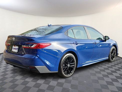 Certified 2025 Toyota Camry SE image 6