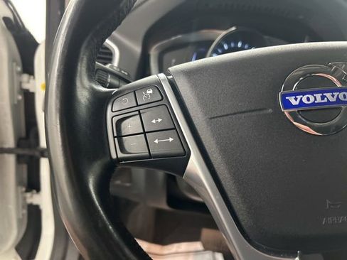 Used 2016 Volvo XC60 T5 Platinum w/ Climate Package image 12
