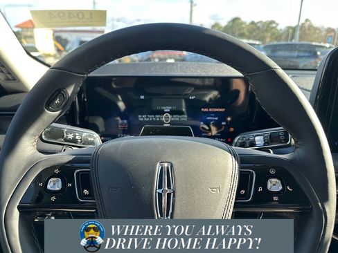 New 2026 Lincoln Aviator Premiere image 9