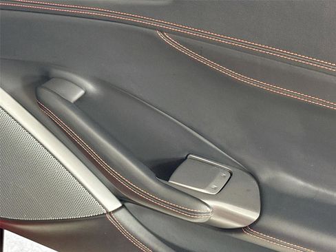 Used 2020 Ferrari Portofino image 33