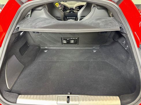 Used 2025 Ferrari Purosangue AWD/4WD image 33