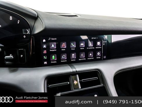 Used 2023 Porsche Taycan image 19