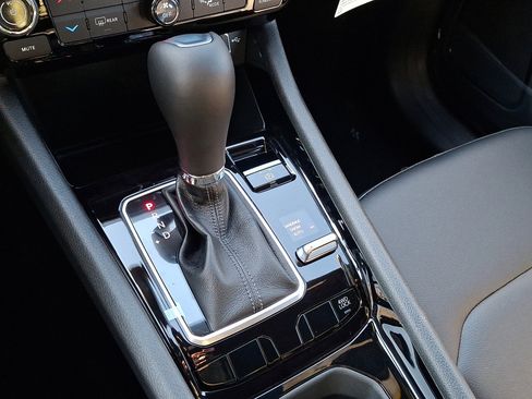 New 2026 Jeep Compass Limited image 17