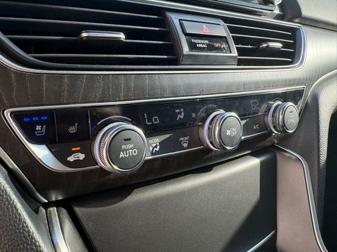 Certified 2021 Honda Accord Touring image 21