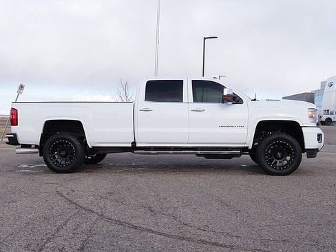 Used 2017 GMC Sierra 3500 Denali w/ Duramax Plus Package image 6