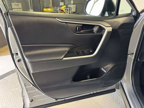 Used 2023 Toyota RAV4 LE image 15
