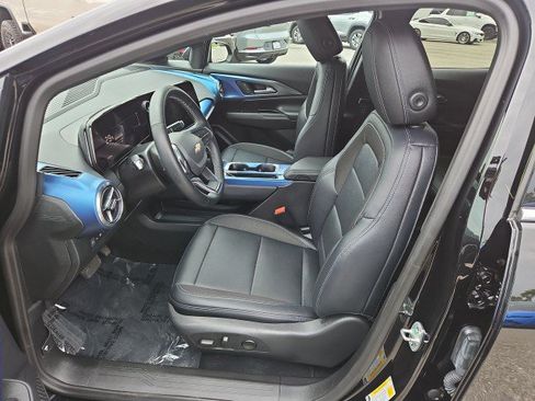 Used 2025 Chevrolet Equinox EV LT FWD image 17