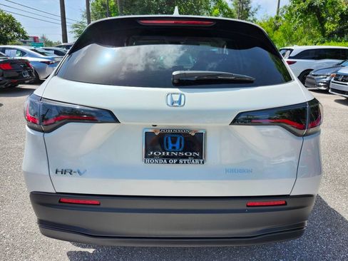 New 2026 Honda HR-V LX image 12