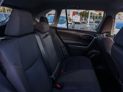 Used 2023 Toyota RAV4 LE image 18