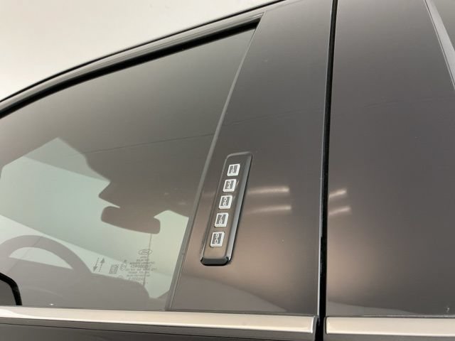 Used 2024 Ford F350 Platinum AWD/4WD image 13